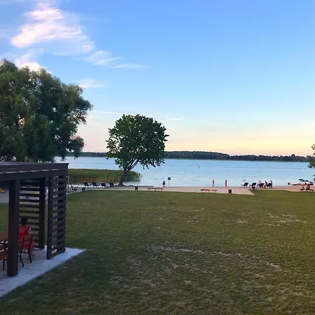 Сasa de vacaciones Fiolkowy Zakatek Z Basenem *