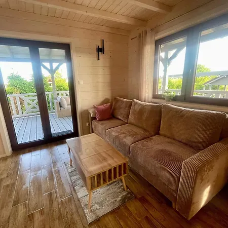 Сasa de vacaciones Fiolkowy Zakatek Z Basenem Stare Sady